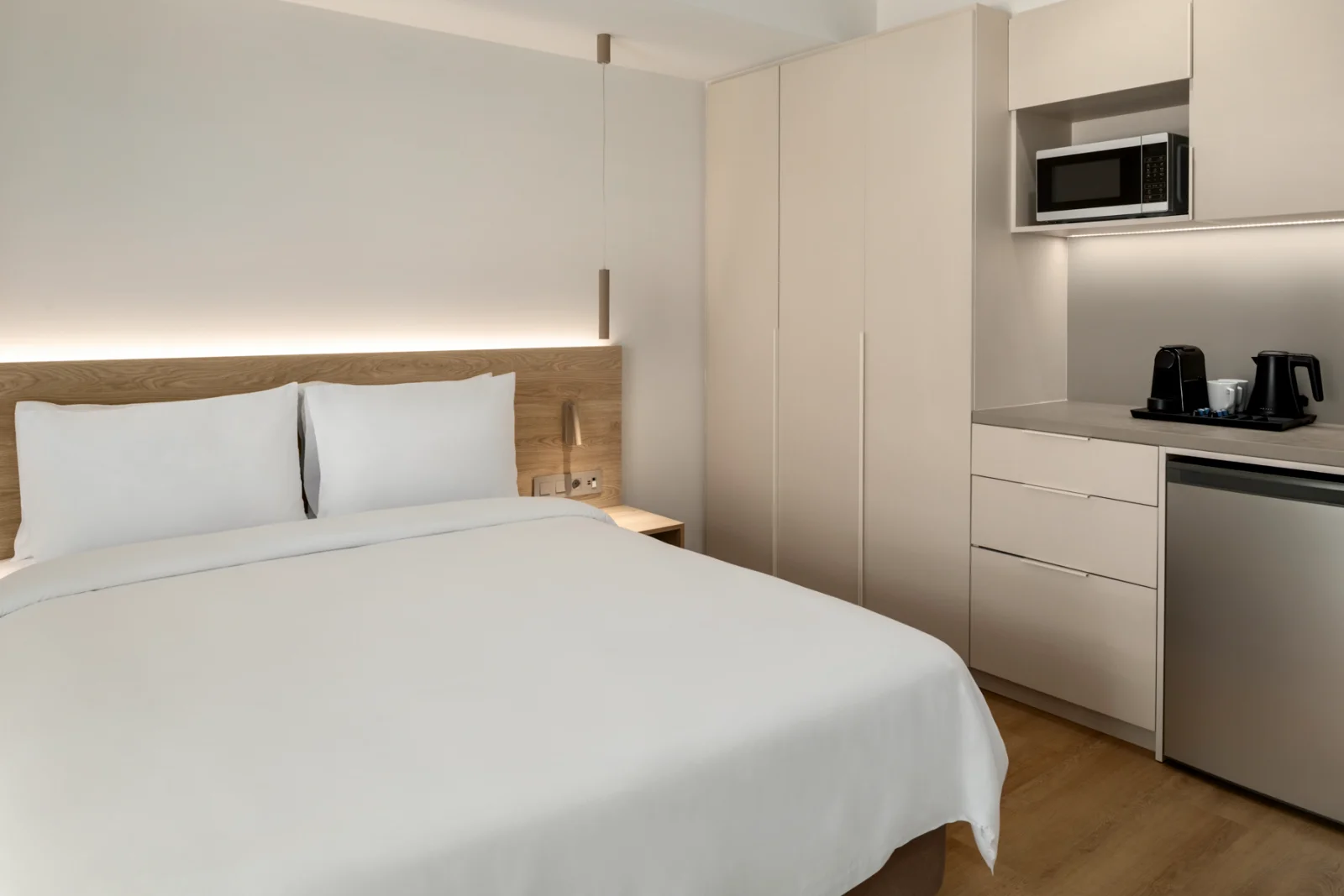 wyndham marina zeas standard room 02
