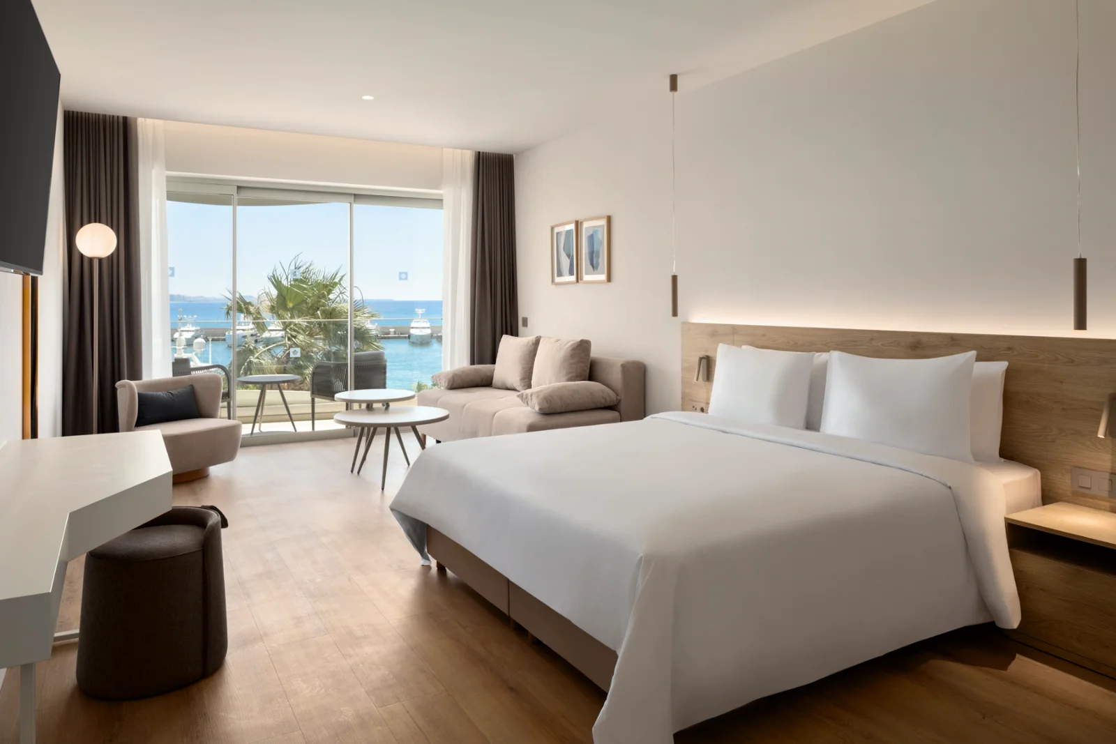 wyndham piraeus suite premier suite with sea view 02