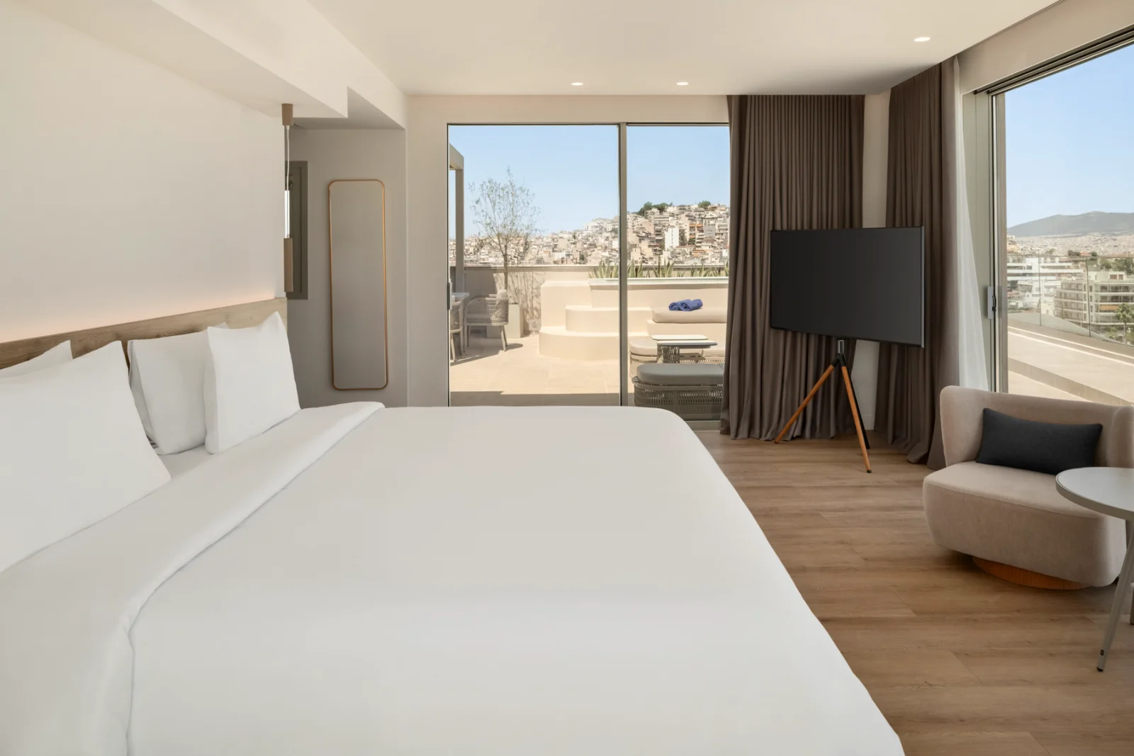 wyndham piraeus marina zeas suite luxury suite pool sea view 03